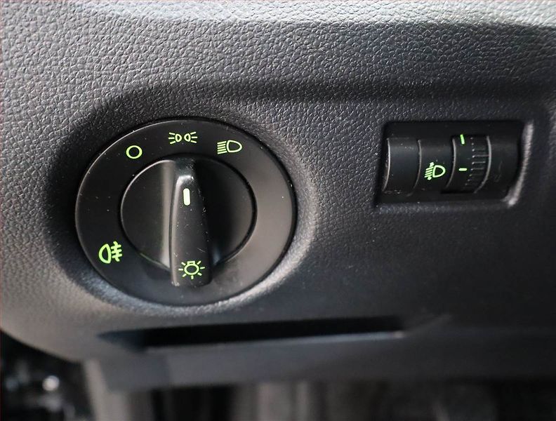 Škoda Fabia (2010) 1.2 12V, Serv.kniha, po STK - fotka 15 z 15