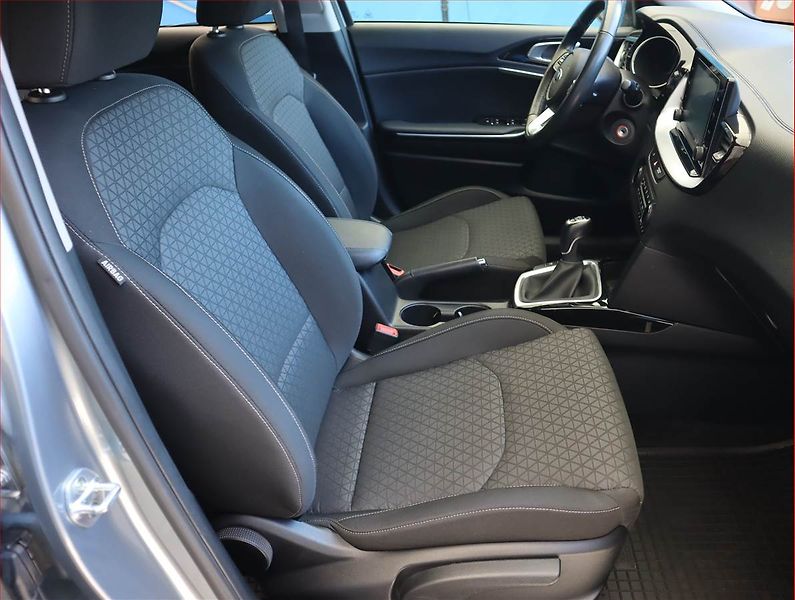 Kia Ceed (2020) 1.0 T-GDI, Tempomat - fotka 9 z 19