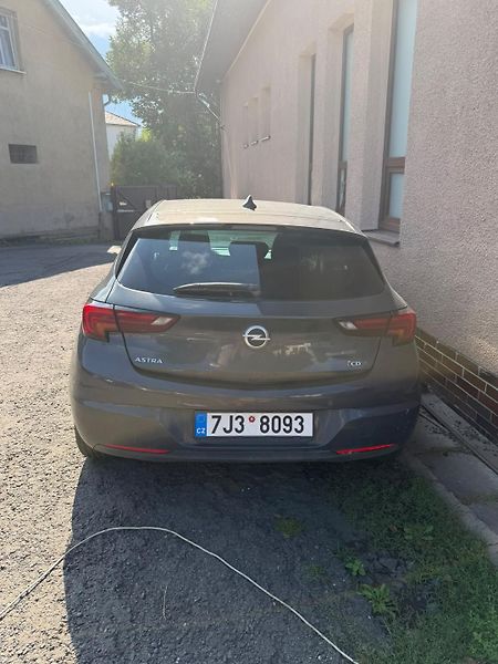 Opel Astra 1,6 CDTI  klima, závada motoru - fotka 6 z 28