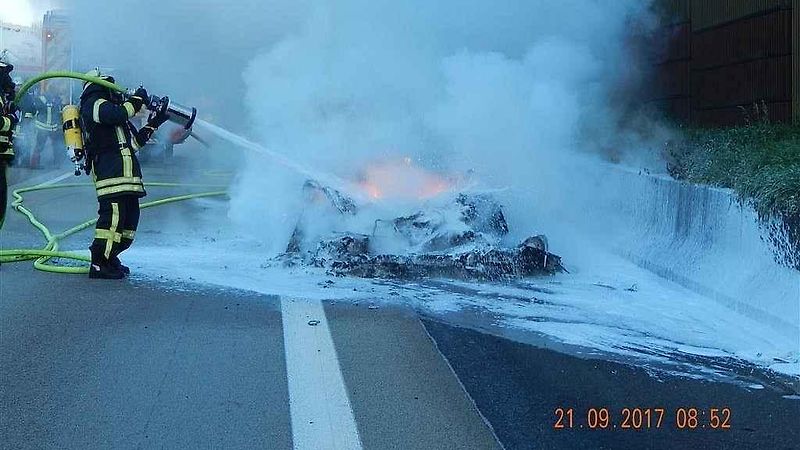 Limitované Ferrari bylo kompletně zničeno.