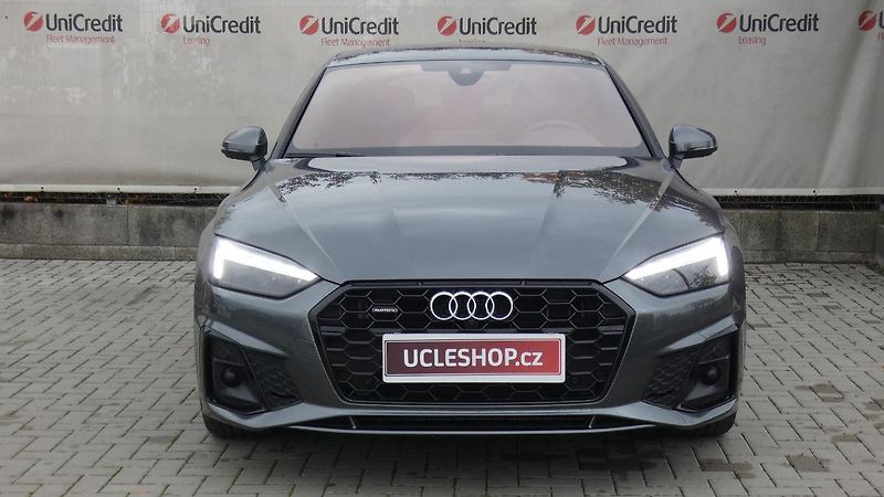 Audi A5 Sportback 40 TDI quattro S tro - fotka 2 z 28