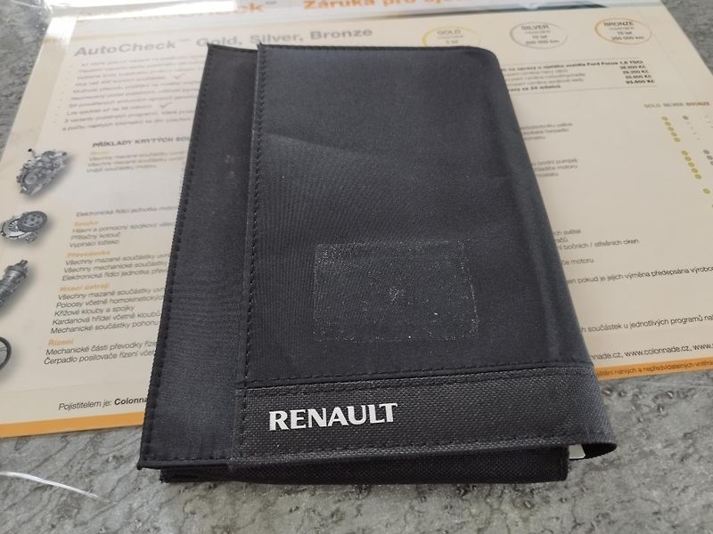 Renault Mégane (2015) 1,6i 81KW klima najeto 99000 - fotka 25 z 29