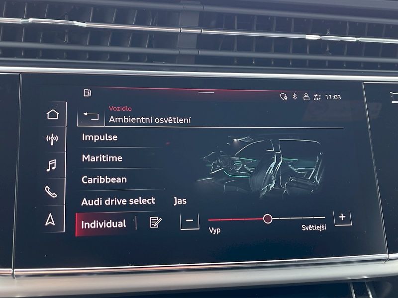 Audi Q8 (2023) 50 TDI 210 kW S-line Quattro T - fotka 18 z 35