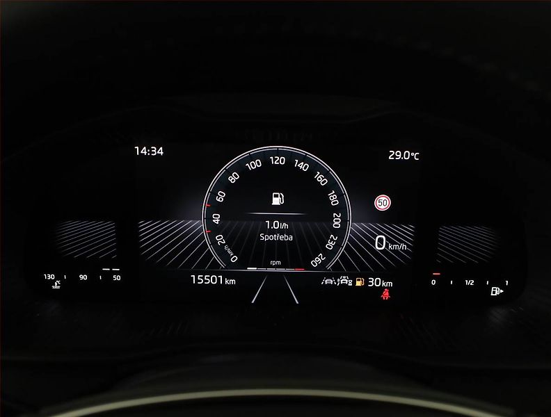 Škoda Scala (2024) 1.0 TSI - fotka 9 z 17