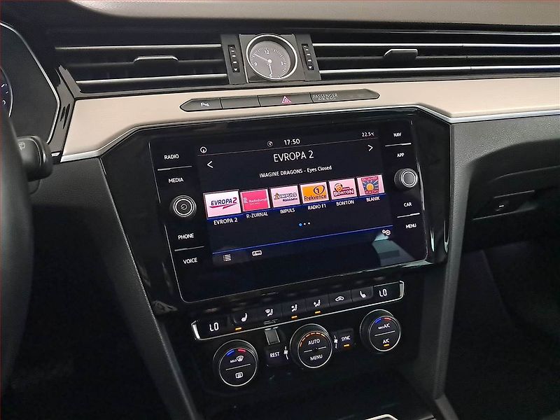 Volkswagen Passat (2019) 2.0 TDI, 4X4, Automat, Kůže - fotka 12 z 25