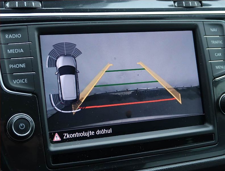Volkswagen Tiguan (2016) Comfortline 2.0 TDI, Automat - fotka 19 z 21