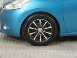 Peugeot 208 (2012) 1.4 HDI, po STK, zamluveno - náhled 14
