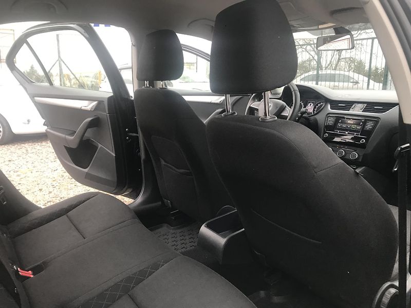 Škoda Octavia 1.6 TDI 85 KW,TEMPOMAT,KLIMA - fotka 12 z 14