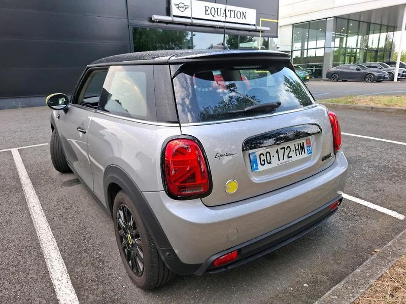 Mini Cooper SE - fotka 4 z 8