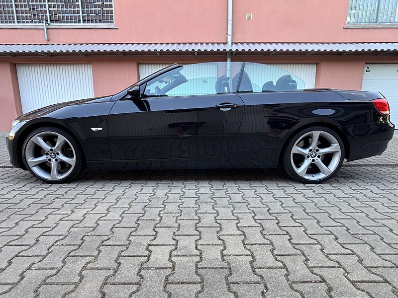 BMW Řada 3 (2008) - fotka 17 z 27
