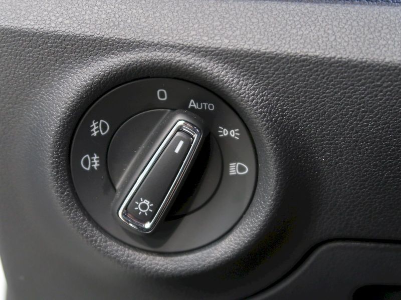Škoda Scala (2025) TOP SELECTION 1.0TSI 85KW DSG - fotka 37 z 41