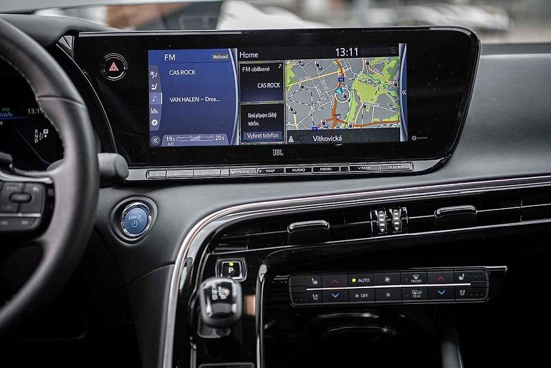 Prezentace vozidla Toyota Mirai, prvního auta na vodíkový pohon v ČR, které bude poprvé k vidění na Moravě, 19. srpna 2021 v Ostravě.