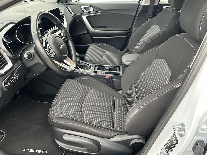 Kia Ceed 1.5 T -GDI TOP - fotka 7 z 25