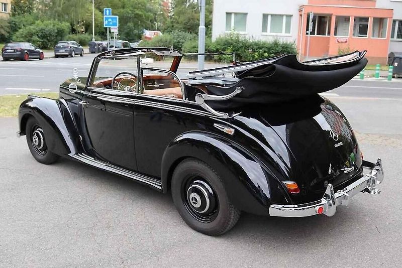 Mercedes-Benz W187 220B Cabrio na portálu TipCars.