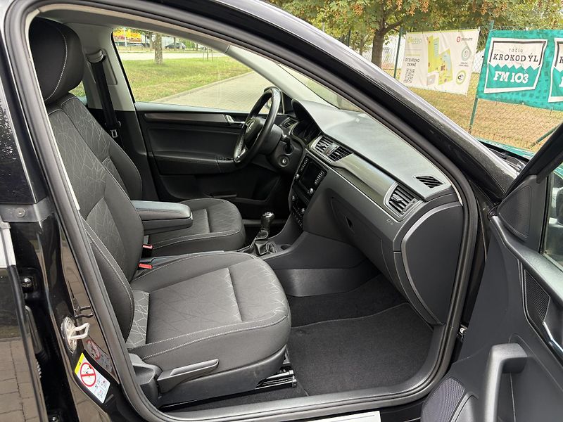 Škoda Rapid 1.0 TSi Clever - fotka 19 z 29