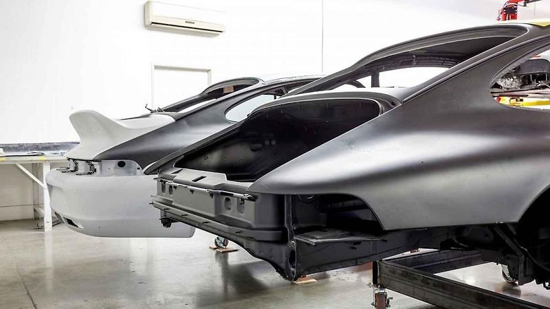 Singer Vehicle Design už není jedinou americkou společností, specializující se na přestavby klasických Porsche na zakázku.