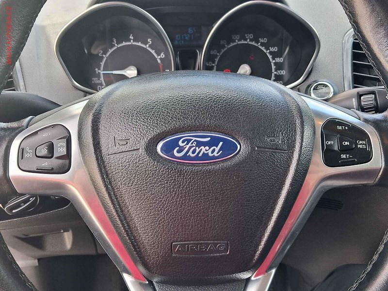 Ford EcoSport (2016) 1.0 EB, servis.kniha, AC - fotka 19 z 22