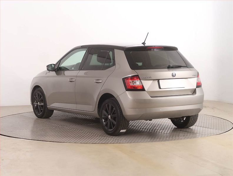 Škoda Fabia (2016) Ambition 1.2 TSI, Serv.kniha - fotka 4 z 16