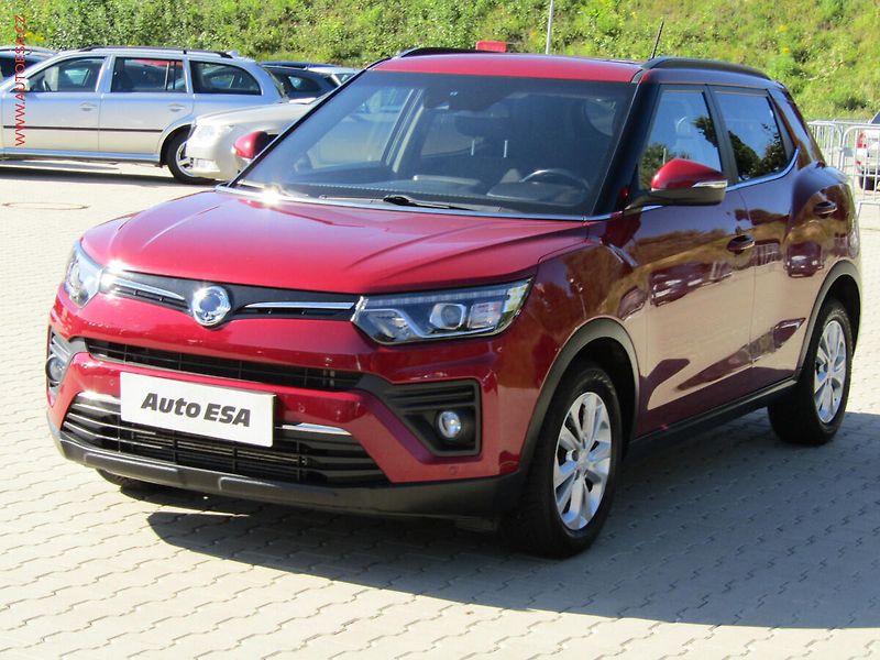 SsangYong Tivoli (2020) 1.5 TGDi, Kamera - fotka 3 z 18