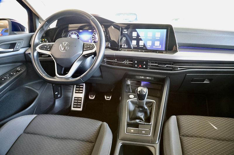 Volkswagen Golf Variant (2023) 2.0TDI LED Navi Tažné Display - fotka 22 z 31