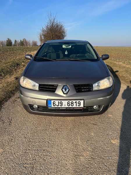 Renault Mégane (2005) - fotka 2 z 17