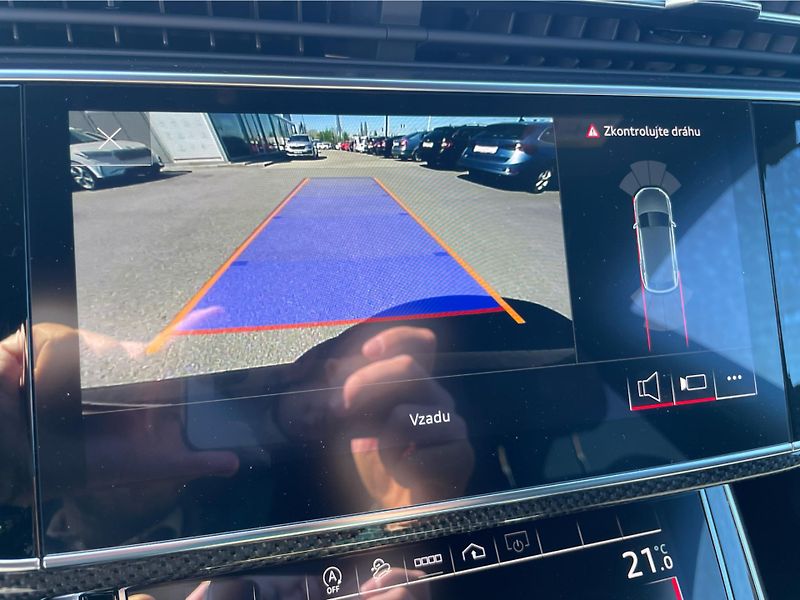 Audi SQ8 4.0 TFSI - fotka 20 z 25