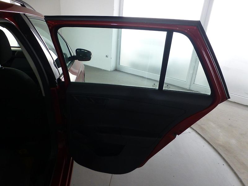 Škoda Fabia (2017) 1,2TSI-66KW**KLIMATIZACE - fotka 19 z 23