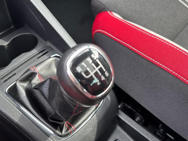 Škoda Fabia Monte Carlo - fotka 20 z 28