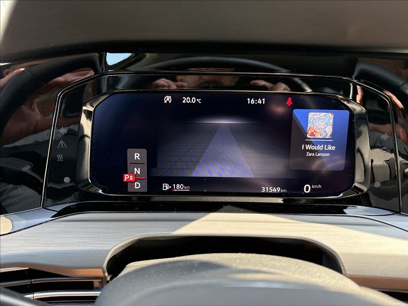Volkswagen Golf 2,0 TDI 110 KW AUTOMAT STYLE - fotka 13 z 35