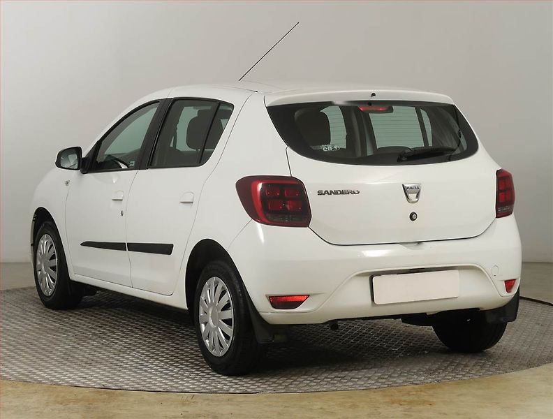 Dacia Sandero (2017) 1.2 16V - fotka 4 z 19