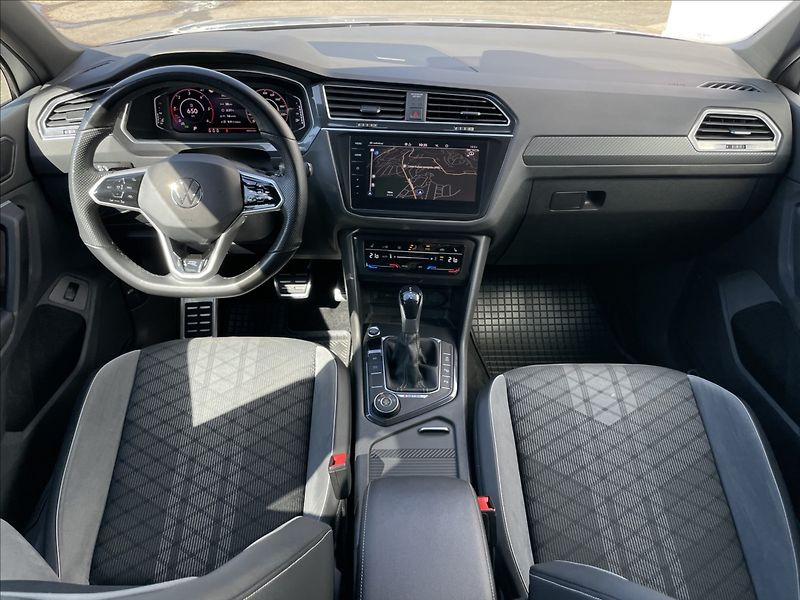 Volkswagen Tiguan 2,0 TDI 4Mot DSG R-Line Matrix - fotka 6 z 23
