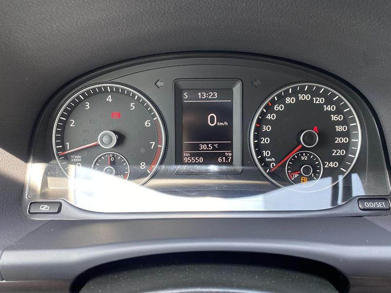 Volkswagen Touran 1.2 TSI 77kW-CLIMATRONIC-NAVI - fotka 17 z 41