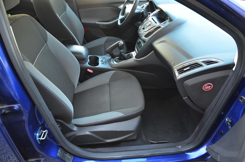 Ford Focus (2014) 1.0 EB 74kW TREND 2x kola - fotka 10 z 35