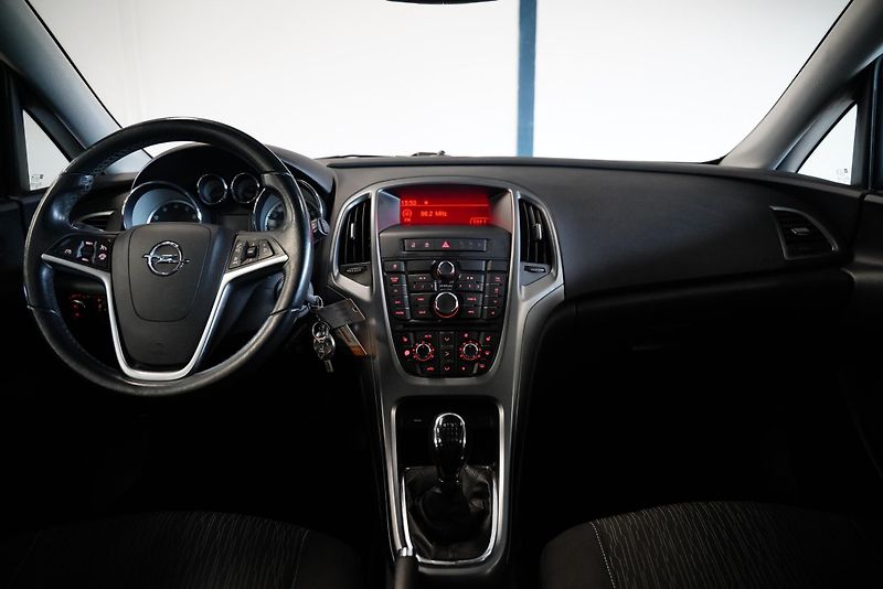 Opel Astra - fotka 5 z 6