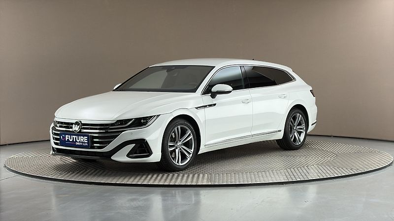 Volkswagen Arteon 2.0 TSI DSG R-Line Shooting Br - fotka 1 z 31