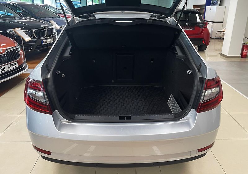 Škoda Octavia 1,5TSI Style Sport, ČR, 1.MAJ. - fotka 8 z 21