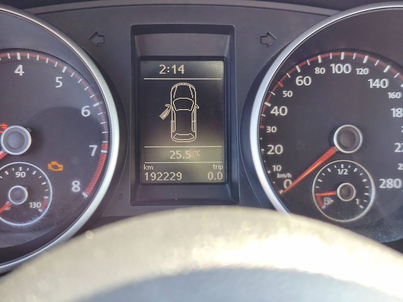Volkswagen Golf (2012) - fotka 11 z 30