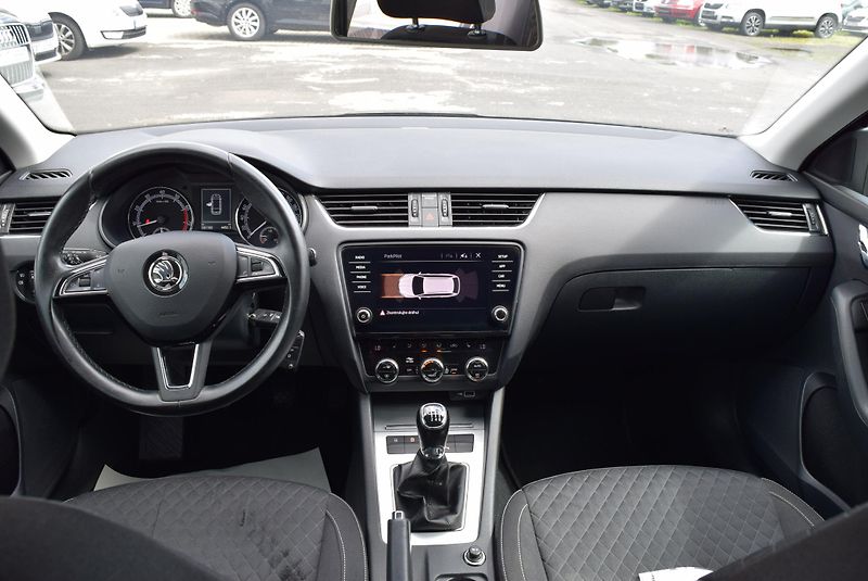Škoda Octavia (2018) 1.4TSI 110kw ED. DRIVE TAŽ APP - fotka 16 z 43