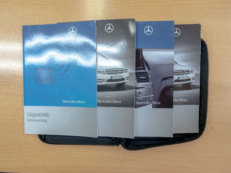 Mercedes-Benz Třídy C (2009) 200 135KW mat – NAVIGACE - fotka 45 z 46