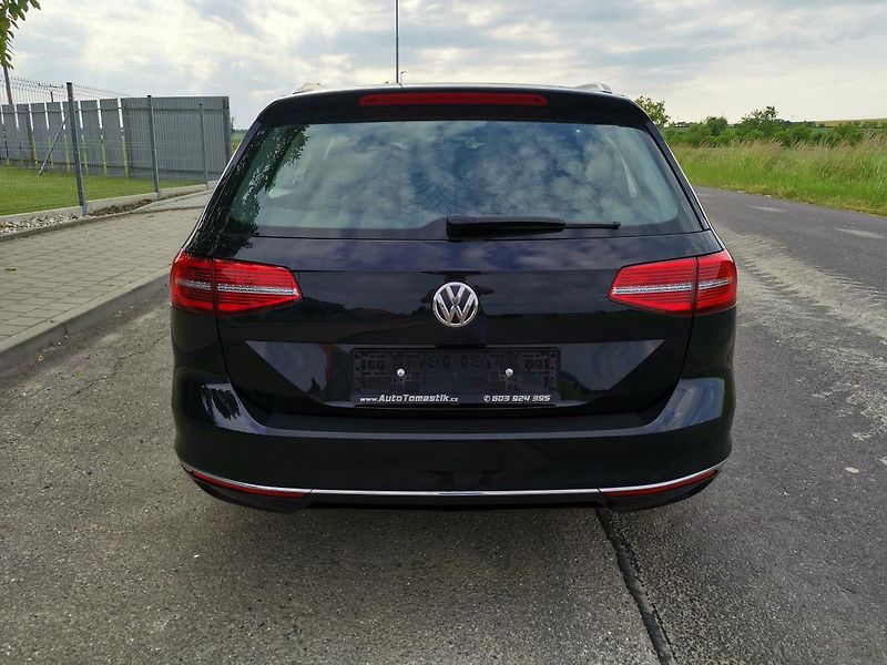 Volkswagen Passat HIGHLINE*110KW*LED*ALCANTARA* - fotka 6 z 85