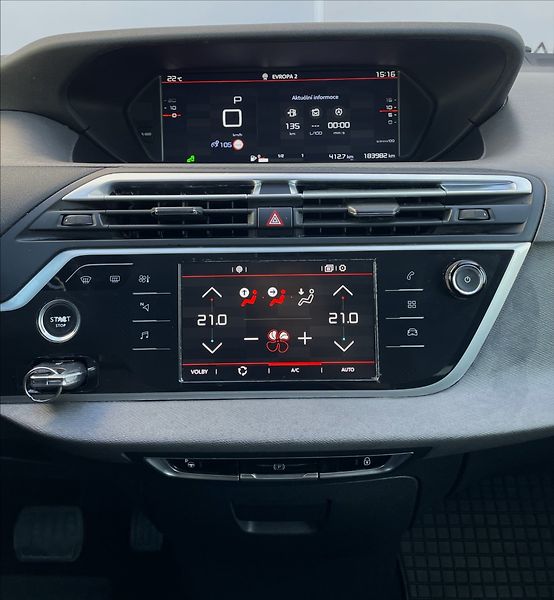 Citroën C4 Picasso 1,6 i,121kW,7míst - fotka 15 z 31