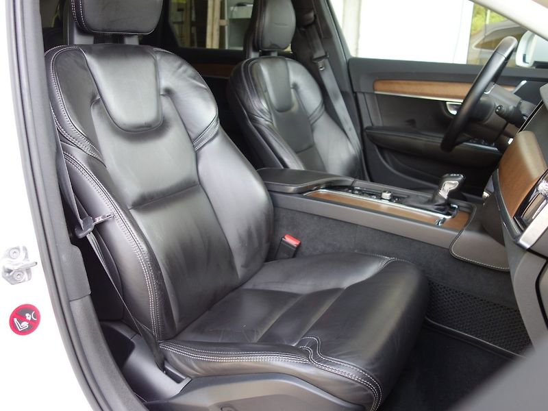 Volvo V90 (2017) 2.0D4 140kW INSCRIPTION -1.MAJ - fotka 25 z 47