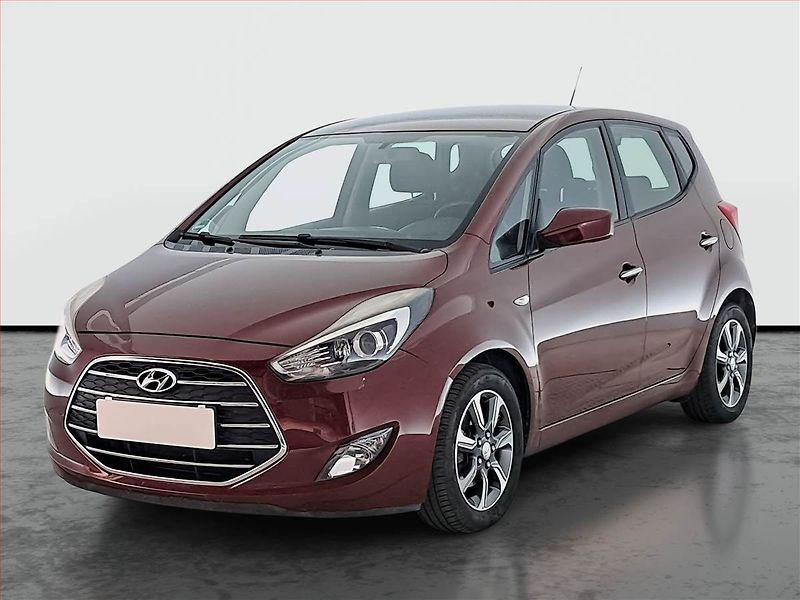 Hyundai ix20 (2015) 1.6 CVVT, Serv.kniha - fotka 2 z 16