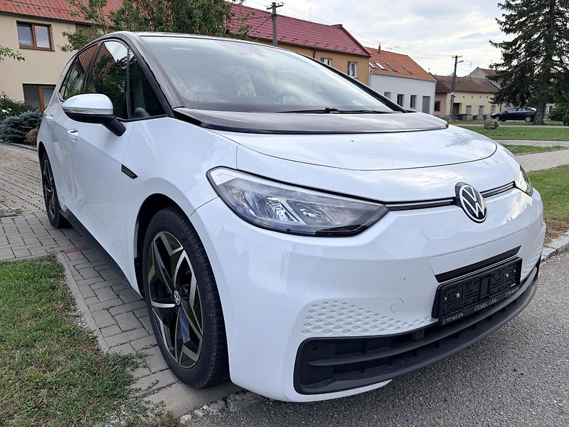 Volkswagen ID.3 PRO PERFORMANCE 62kWh - fotka 2 z 60