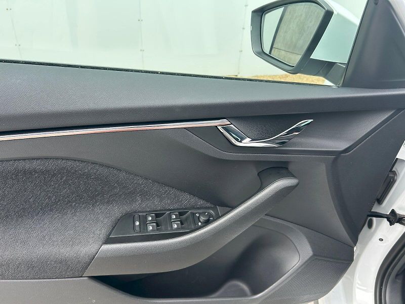Škoda Kamiq (2025) SELEC TSI 85/1.0 A7F - fotka 17 z 28