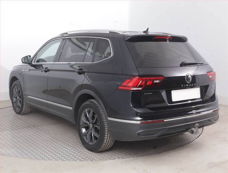 Volkswagen Tiguan (2023) Life 2.0 TDI - fotka 4 z 22