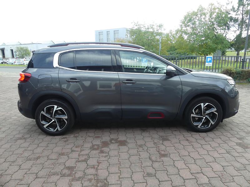 Citroën C5 Aircross (2021) 1,6 PureTech 180 SHINE - fotka 4 z 22