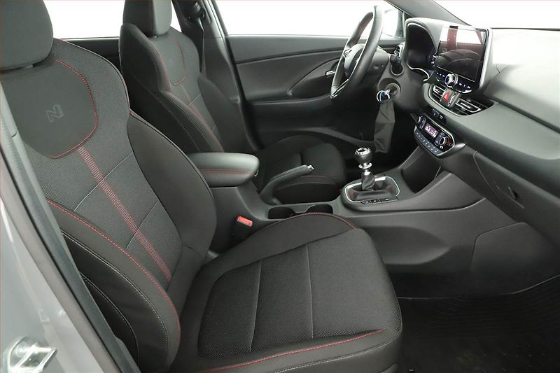 Hyundai i30 (2024) N-Line 1.0 T-GDI - fotka 7 z 20