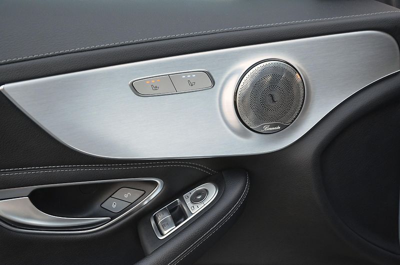 Mercedes-Benz Třídy C (2016) C 250d 4Matic AMG ČR Burmester - fotka 21 z 41