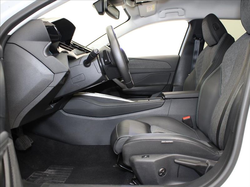 Peugeot 408 1,2 PT 96kW AT Tažné 1.maj.ČR - fotka 6 z 26
